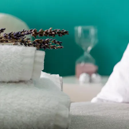 Renza House Chiaia Apartmán *