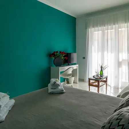 Renza House Chiaia * Neapol