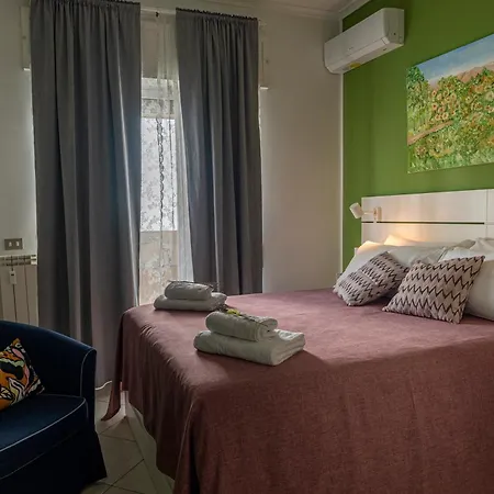 Renza House Chiaia *